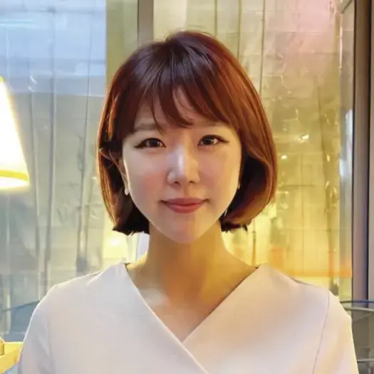 Julia Doyun Kim